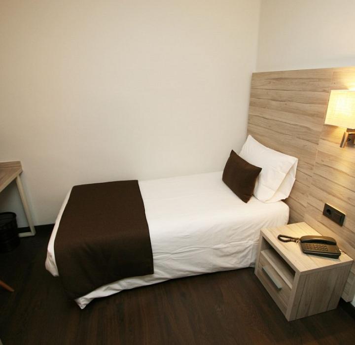 Single Interior Room