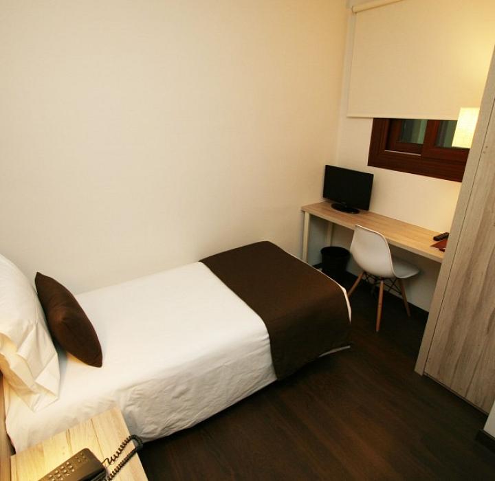 Single Interior Room