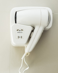 Hair dryer